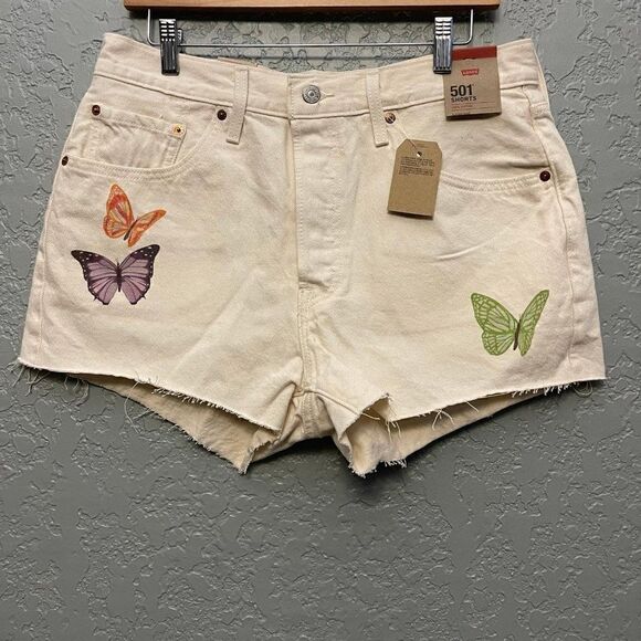 Levi’s 501 Light Stonewash Butterfly Shorts - Picture 2 of 10